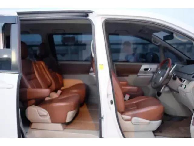2013 Toyota Nav1 Tipe V ANTIK Istimewa Pribadi Terawat