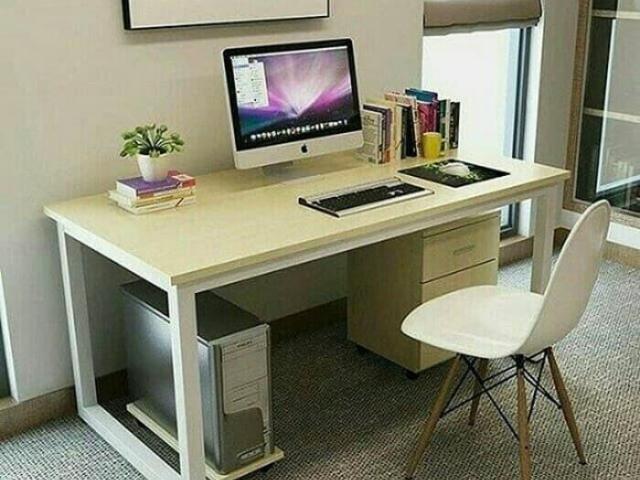 Set Meja Kerja Kantor Kursi dan Laci